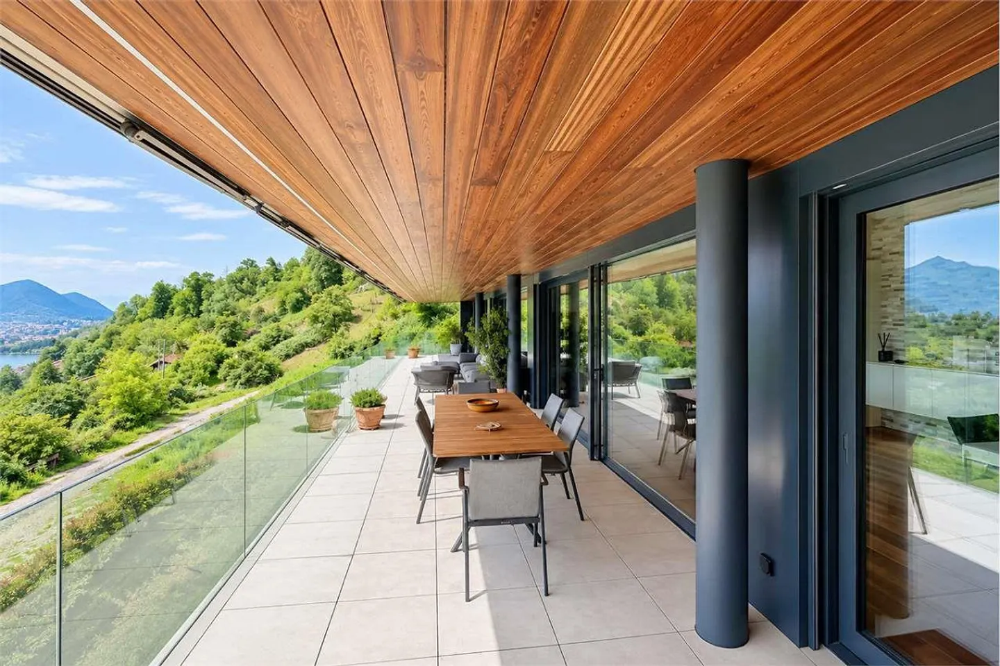 Penthouse mit großer Terrasse und Seeblick - Foto 13 von 13
