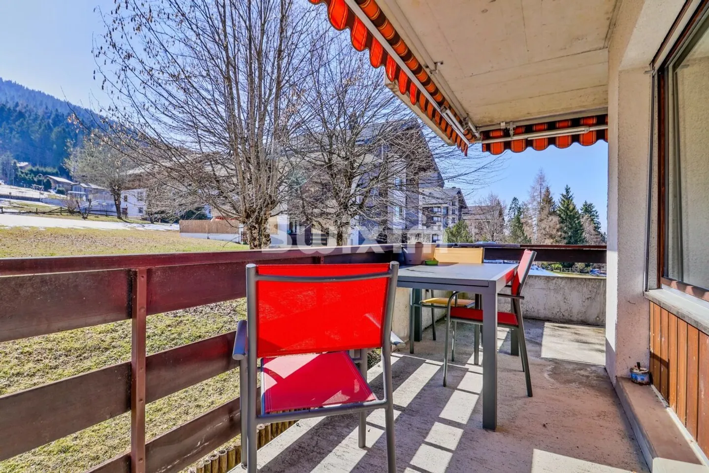 Esclusivo! Appartamento di 3,5 stanze in una posizione tranquilla! - Foto 2 di 6