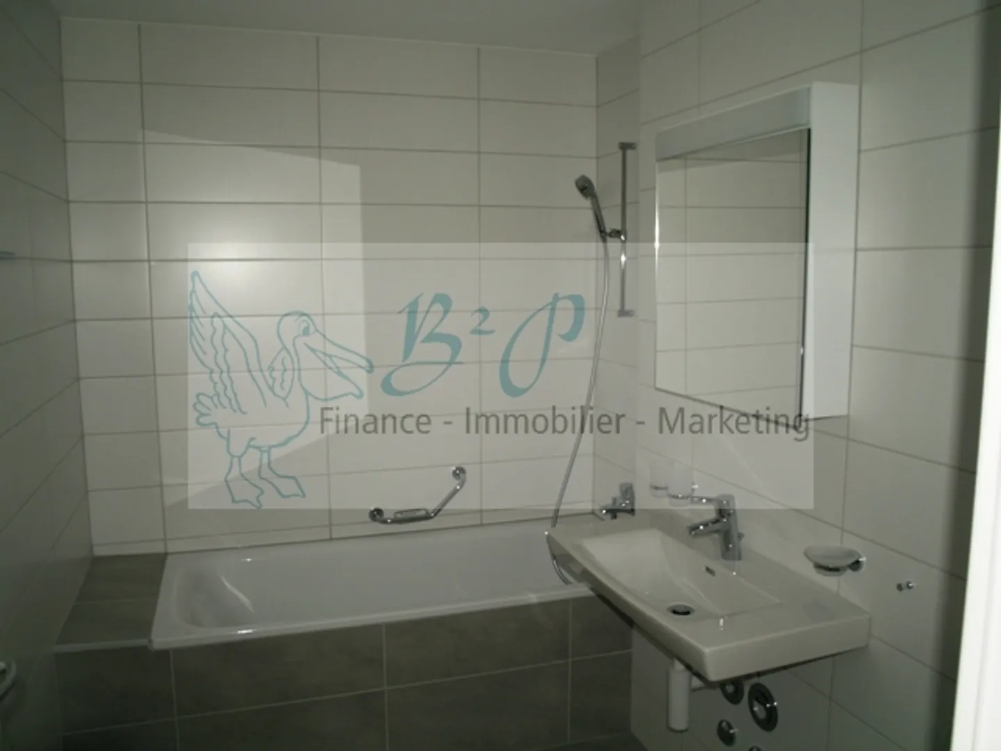Schöne 3,5-Zimmer-Wohnung im 1. Stock in Boudry. - Foto 6 von 9
