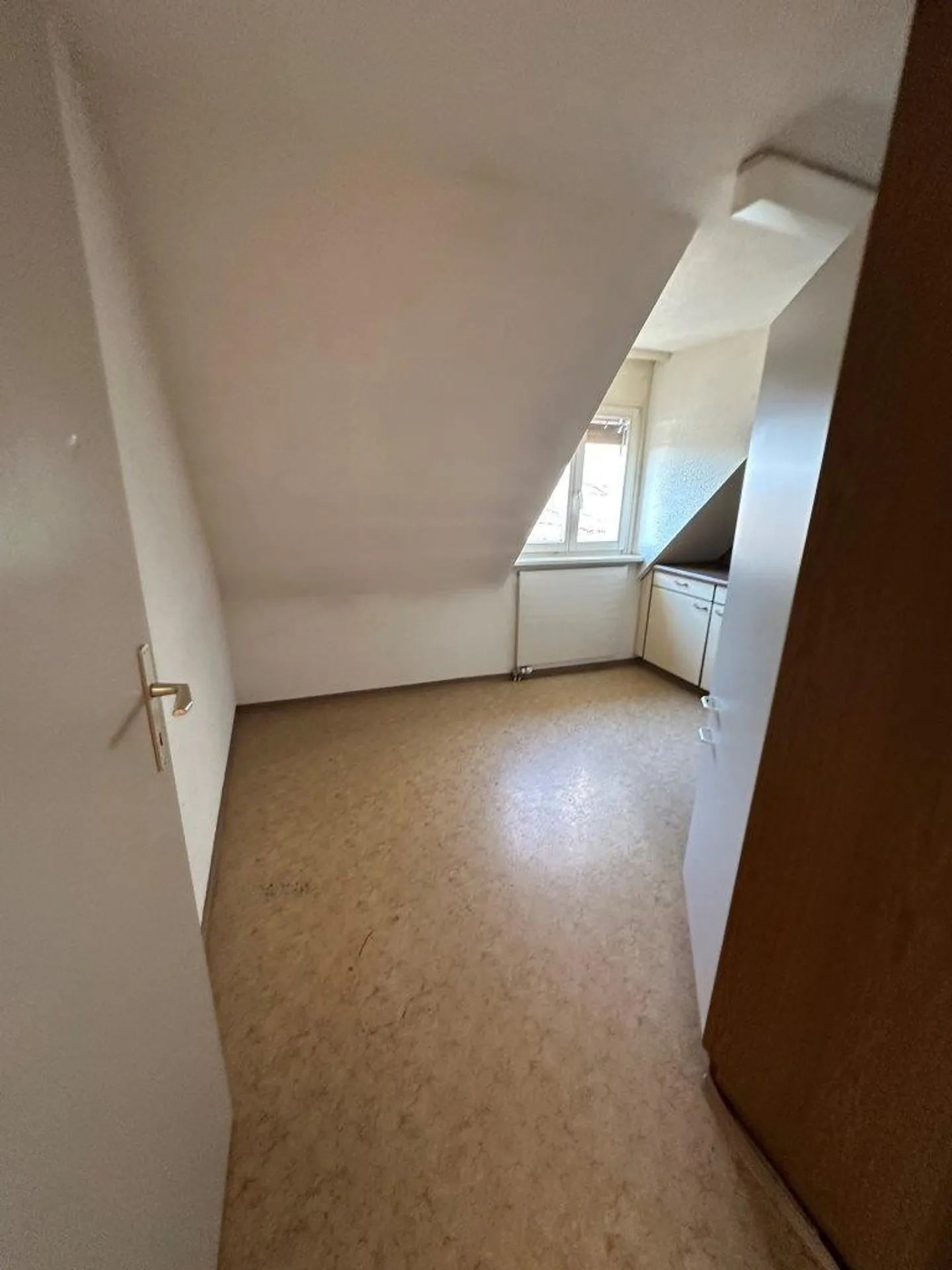 Incantevole appartamento mansardato di 3 stanze a San Gallo - Foto 4 di 12