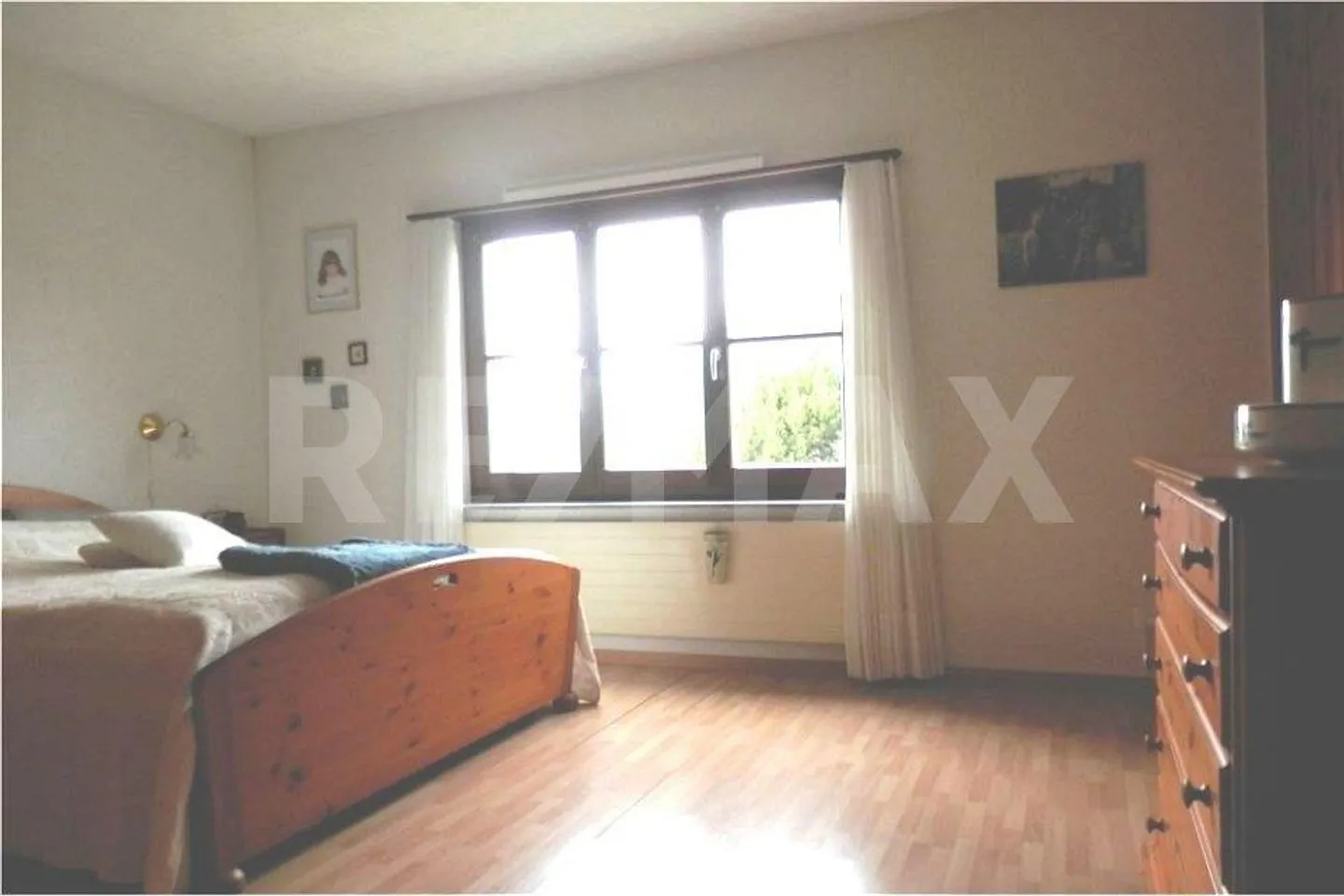 Einfamilienhaus mit Garage, Garten und schöner Panoramaaussicht - Foto 6 von 12