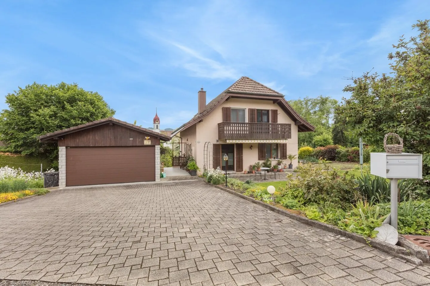 Family Paradise in a Nature-Friendly Location - Photo 9 of 10