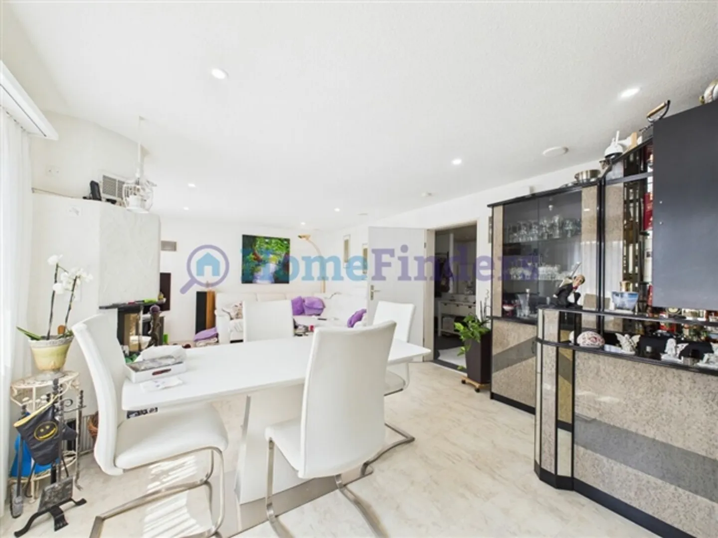 «ZENTRAL- FREQUENZSTARK MIT POTENZIAL» - Foto 3 von 10