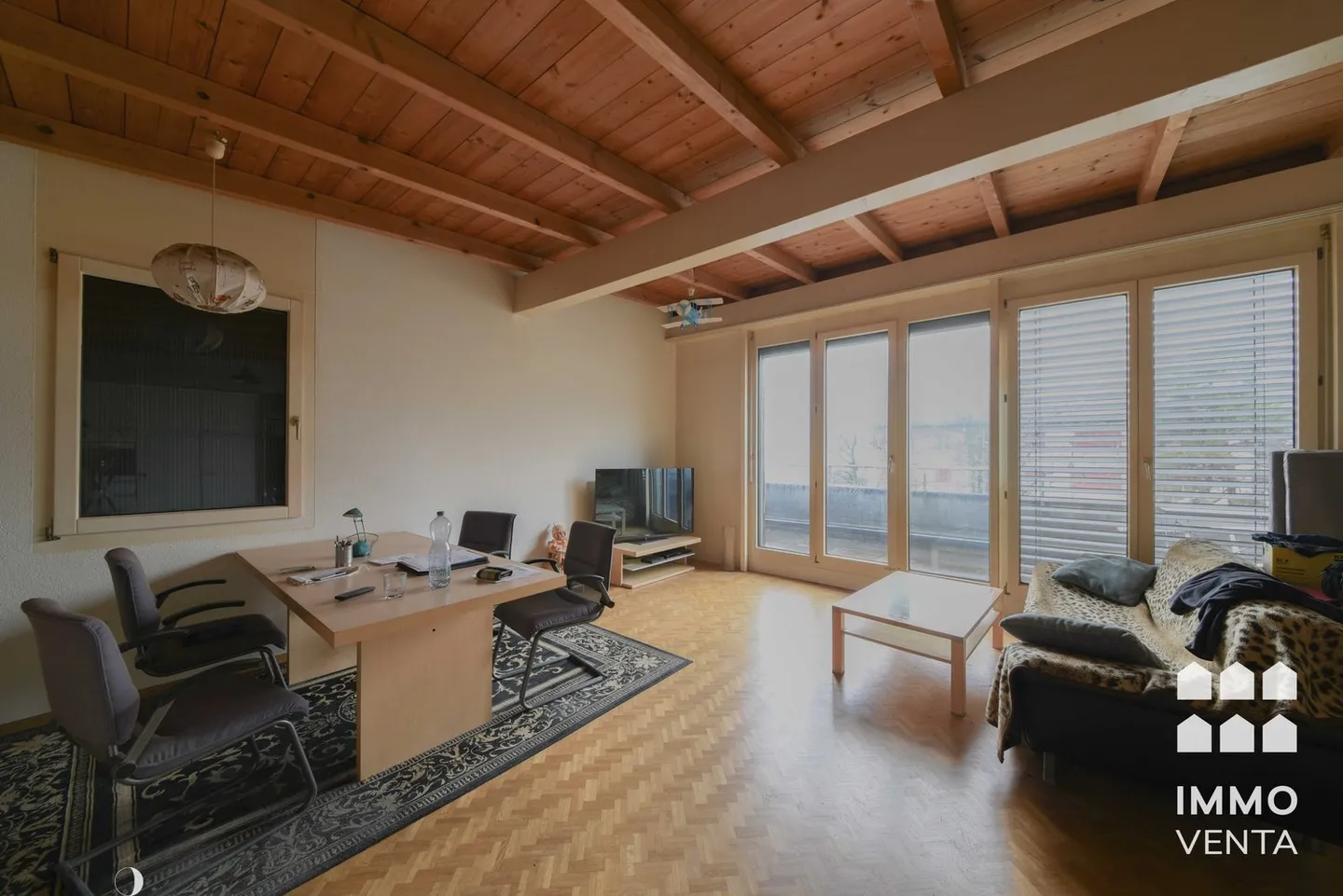 Helle 3-Zimmer-Wohnung mit Balkon - Foto 3 von 9