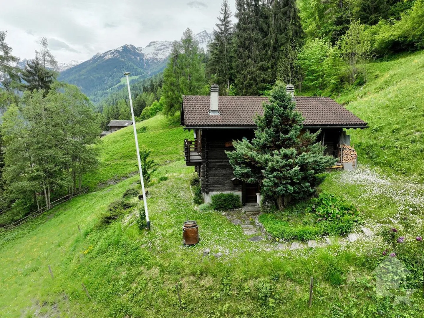 Un authentique Mayen d'été dans le Val de Bagnes, un rare refuge alpin - Photo 17 sur 30