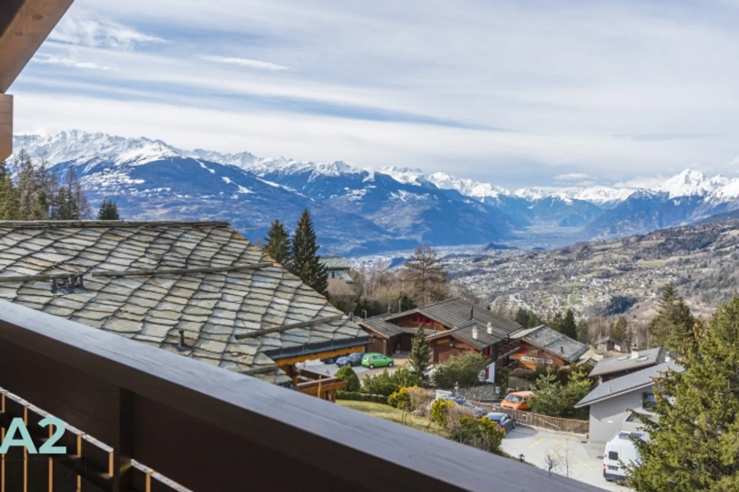 Chalet con vista mozzafiato sulla valle e sulle Alpi - Foto 3 di 19