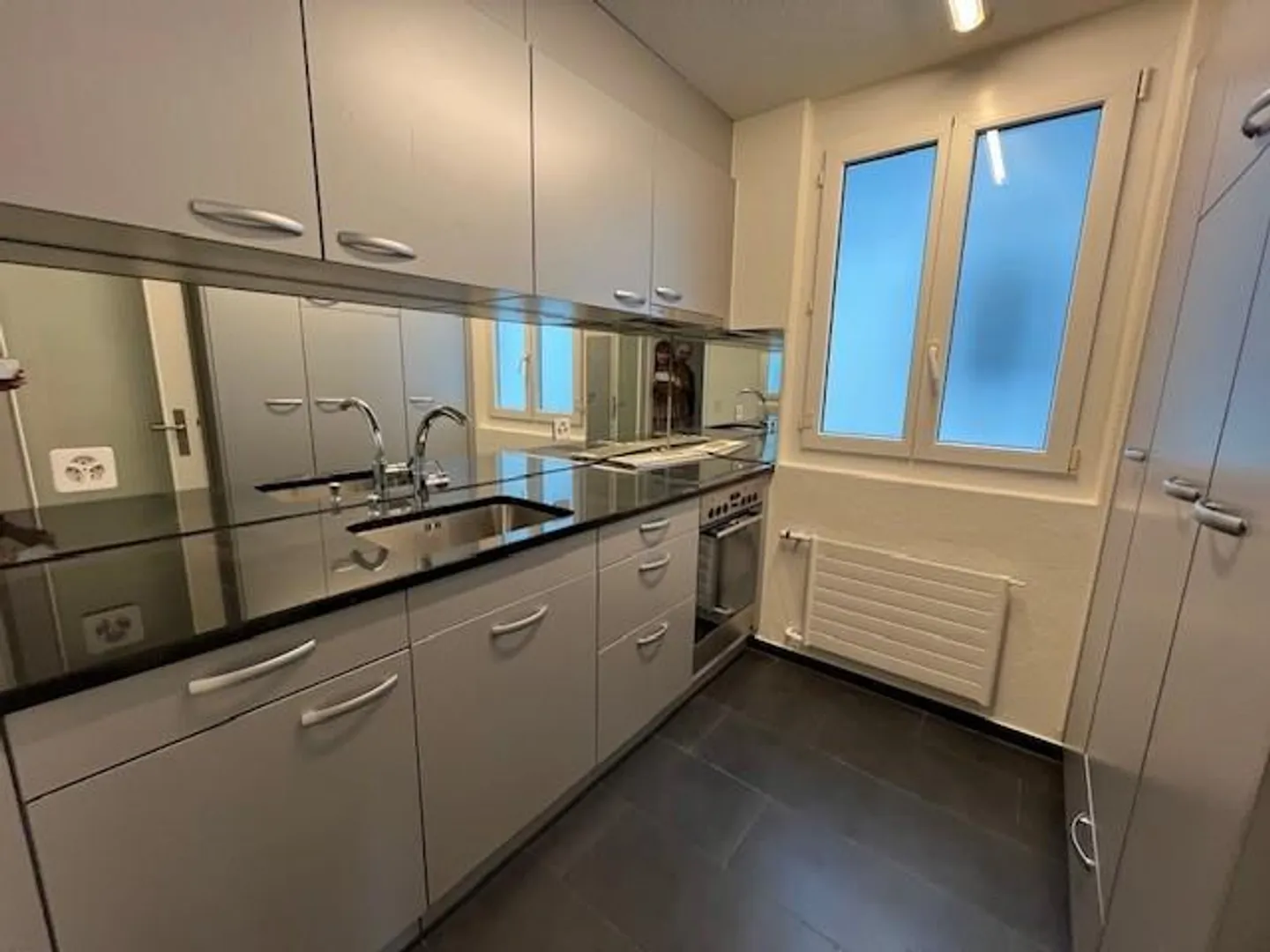 2-room apartment in a central location - Photo 3 of 6