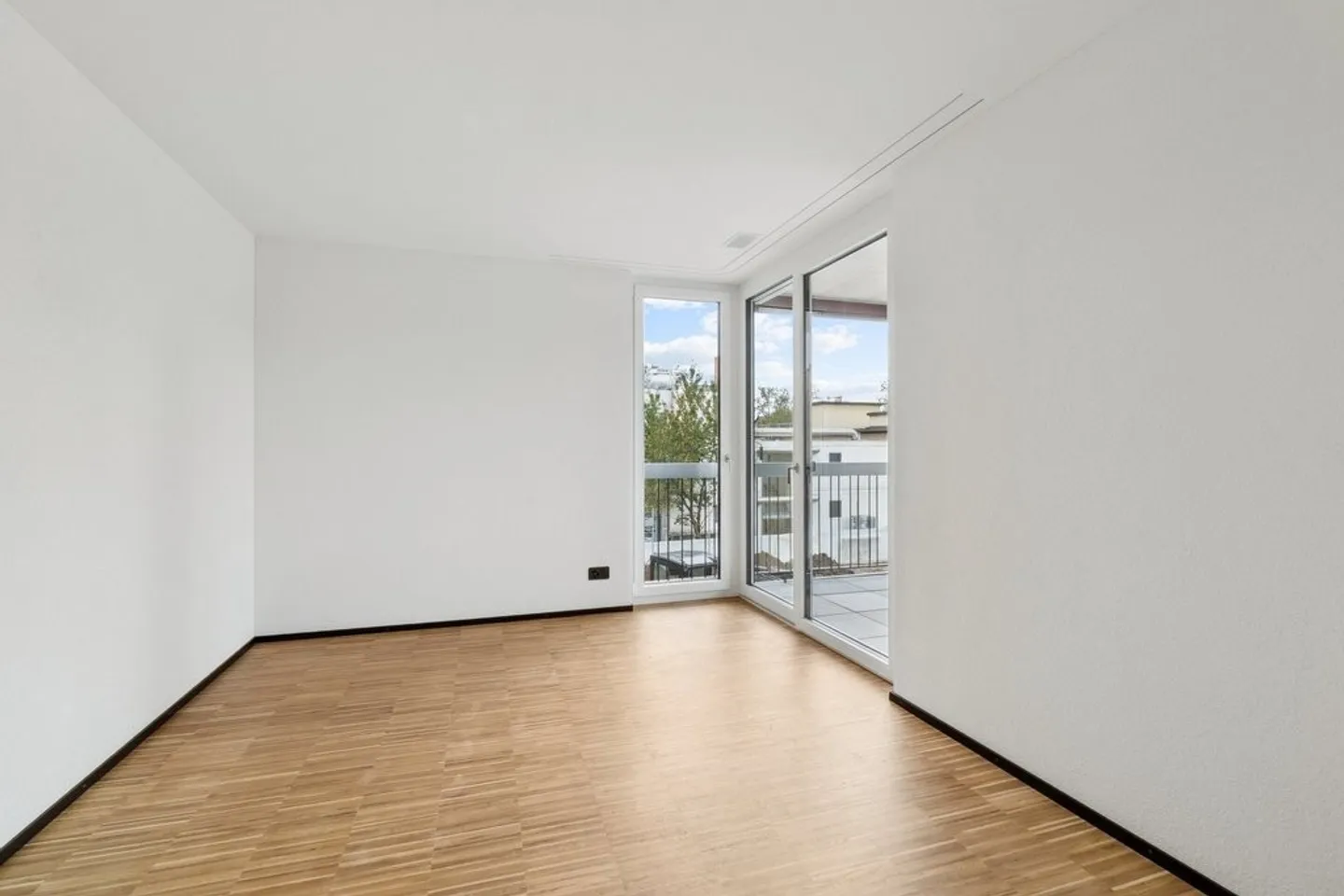 Appartement neuf attrayant dans le meilleur emplacement directement sur la Glatt - Photo 5 sur 8