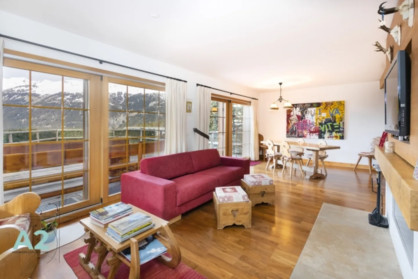 Chalet con vista mozzafiato sulla valle e sulle Alpi - Foto 1 di 19