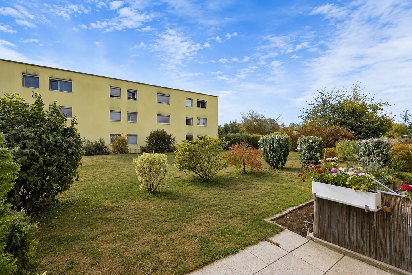 Helle Gartenwohnung in Therwil - Foto 5 von 6