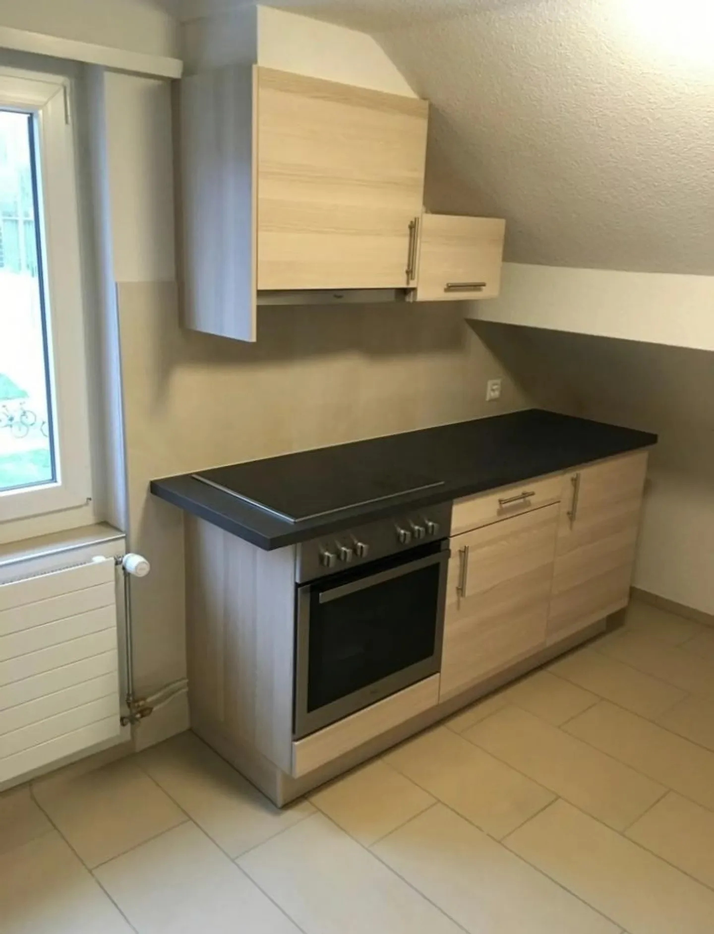Renovated 2.5 Room Apartment in Prime Location in Luterbach - Photo 4 of 6