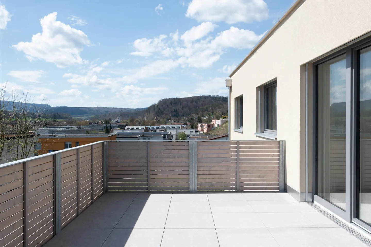 Maison individuelle de 5,5 pièces à Zwingen - Photo 3 sur 7