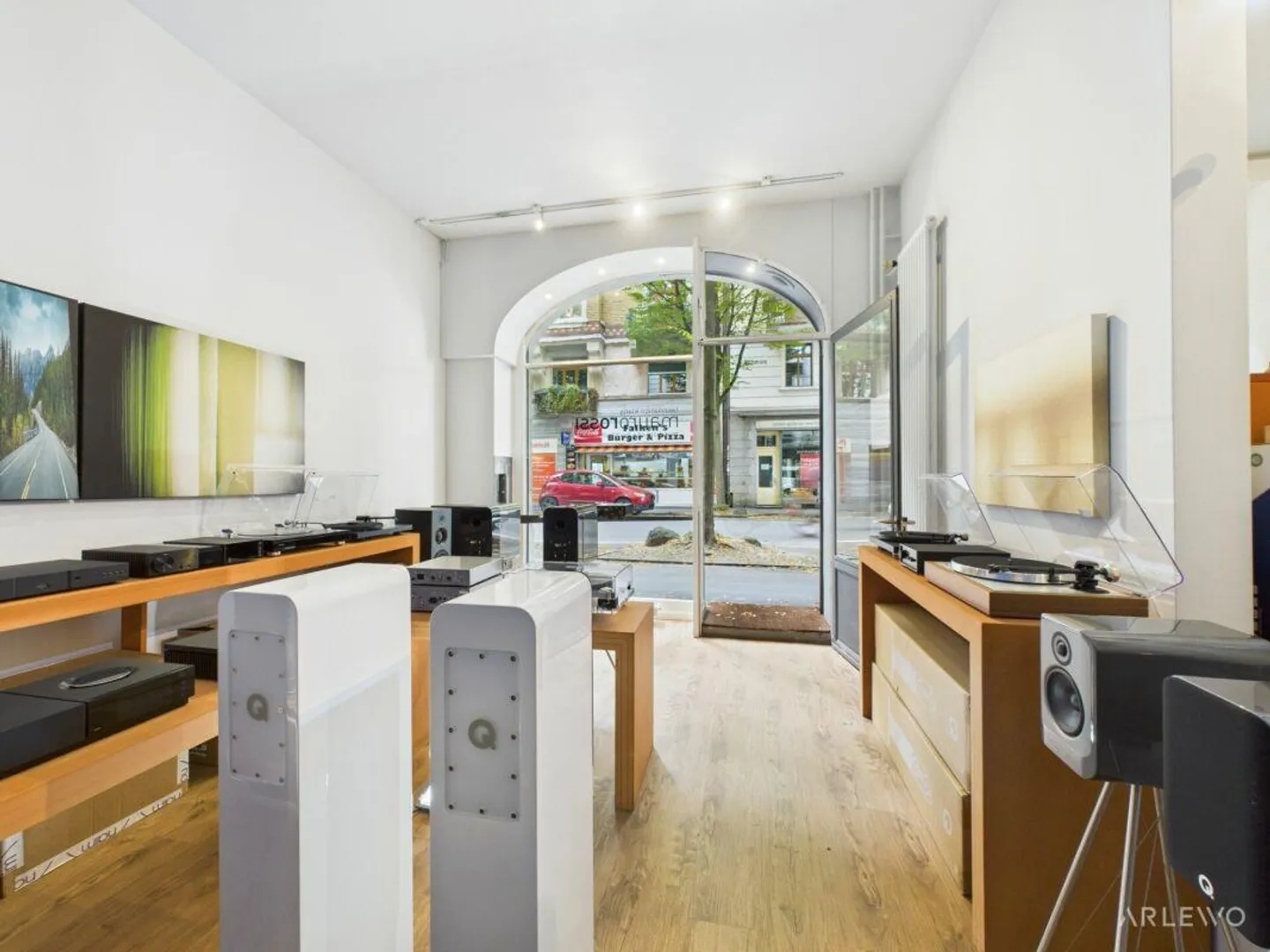 Espace central avec caractère dans le quartier Bruch - Photo 3 sur 14