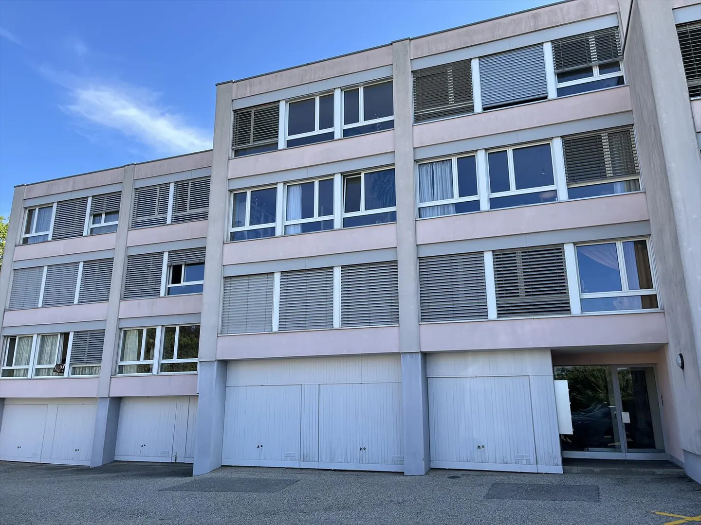 5-room apartment - Photo 1 of 1