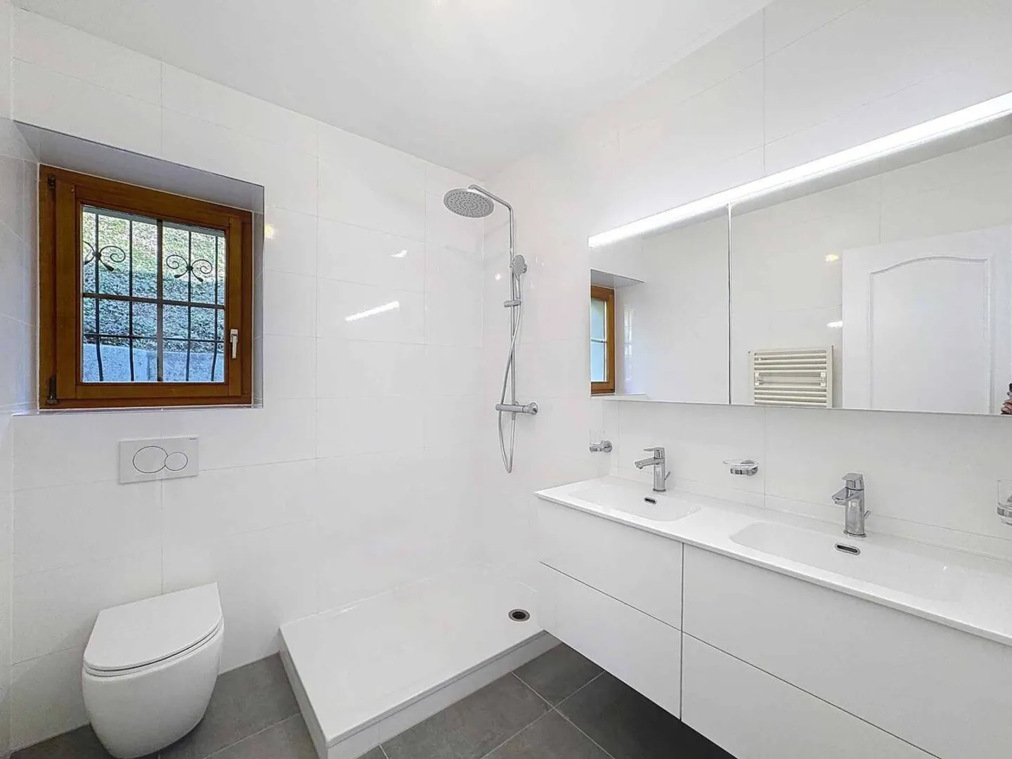 4,5 Zimmer von 147 m2 mit großer Terrasse und privatem Garten - Foto 10 von 13