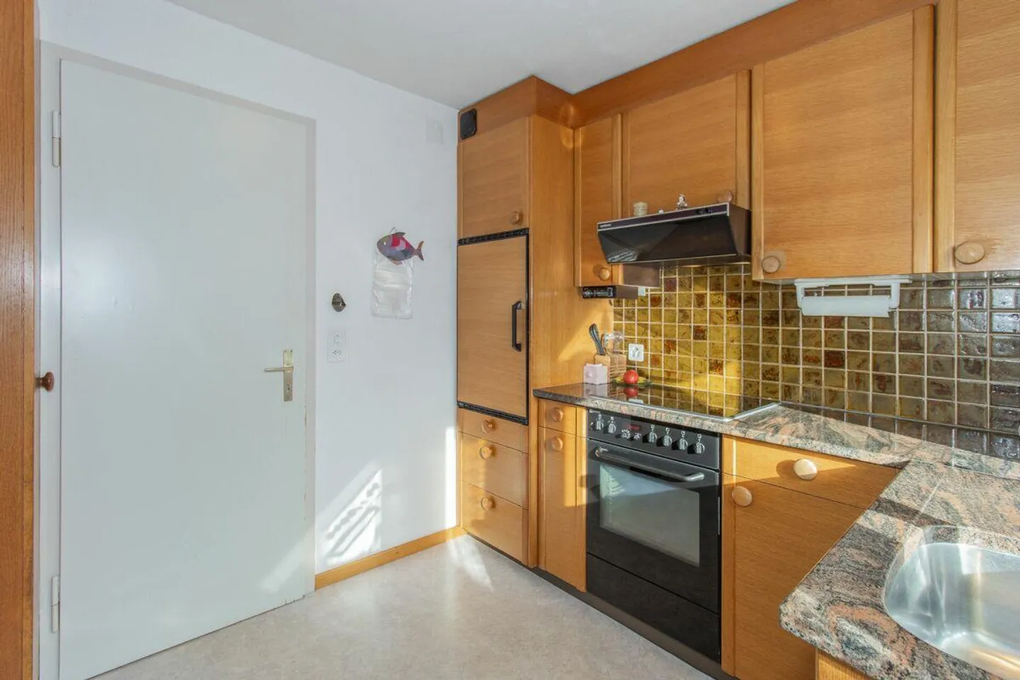 Kleines Glück mit grossem Garten - Foto 4 von 11