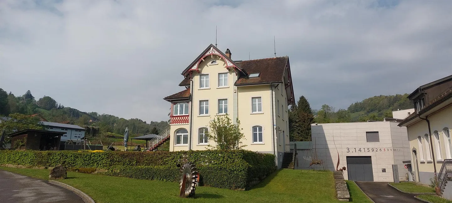 Charmante 3,5 Zimmer Wohnung - Foto 1 von 8