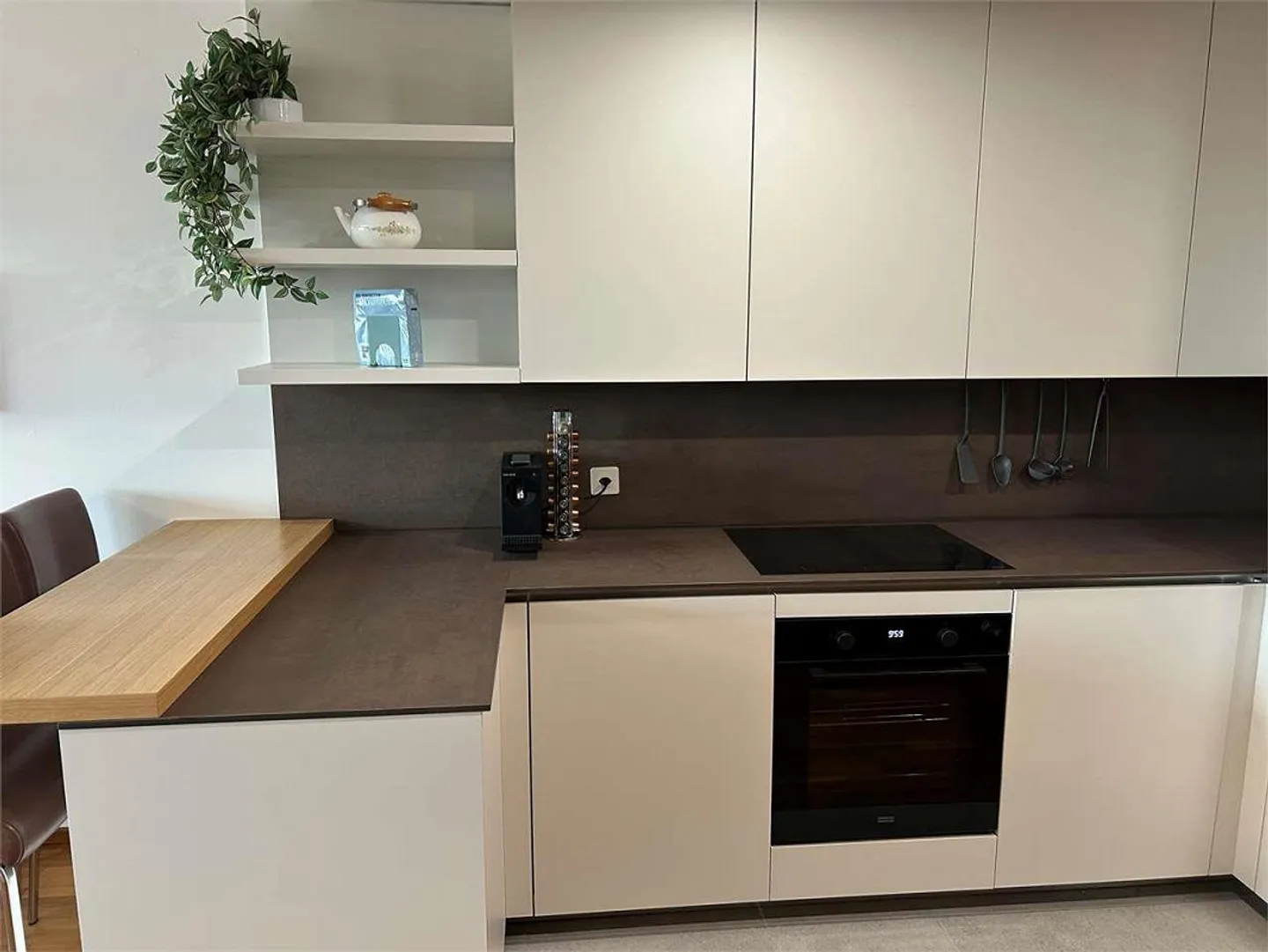 Lugano Cassarate: Appartamento ristrutturato di 2,5 locali con vista lago - Foto 4 di 4