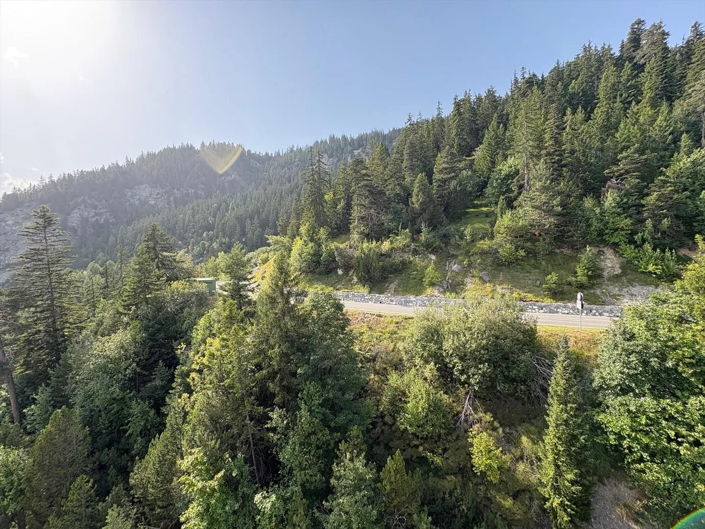 Studio avec mezzanine, meublé et rénové - Photo 4 sur 7