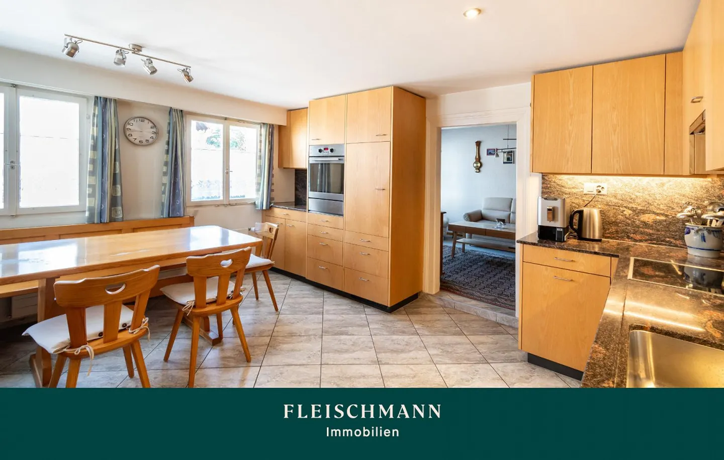 Casa residenziale per famiglie con potenziale di espansione - Foto 1 di 16