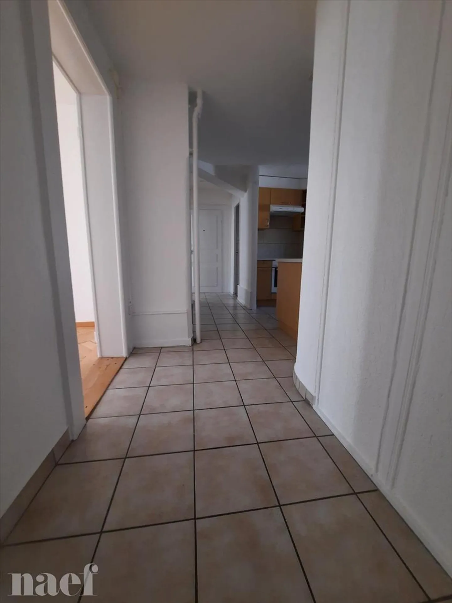 Appartamento 4 locali - Foto 8 di 10