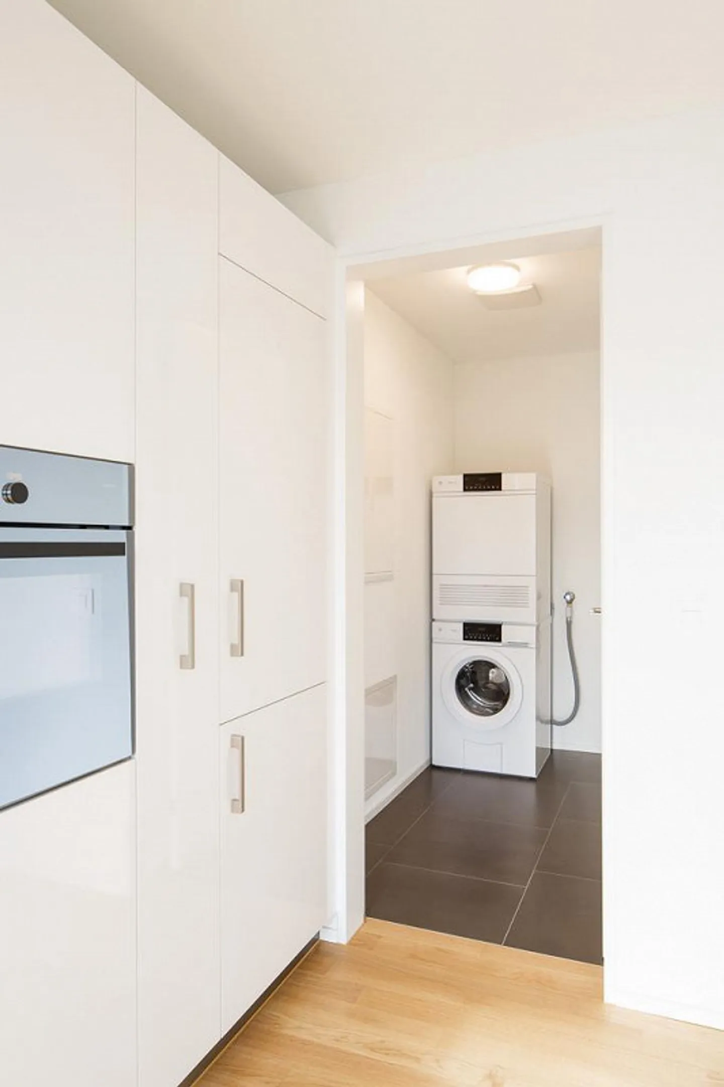 Appartamento 3.5 locali con grande area salotto - Foto 3 di 9