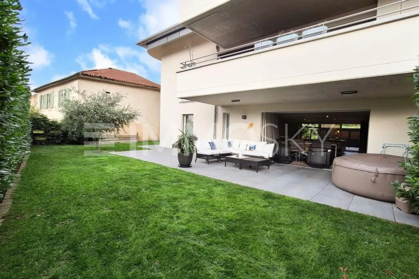 4,5-Zimmer-Wohnung im Erdgeschoss - Foto 1 von 9