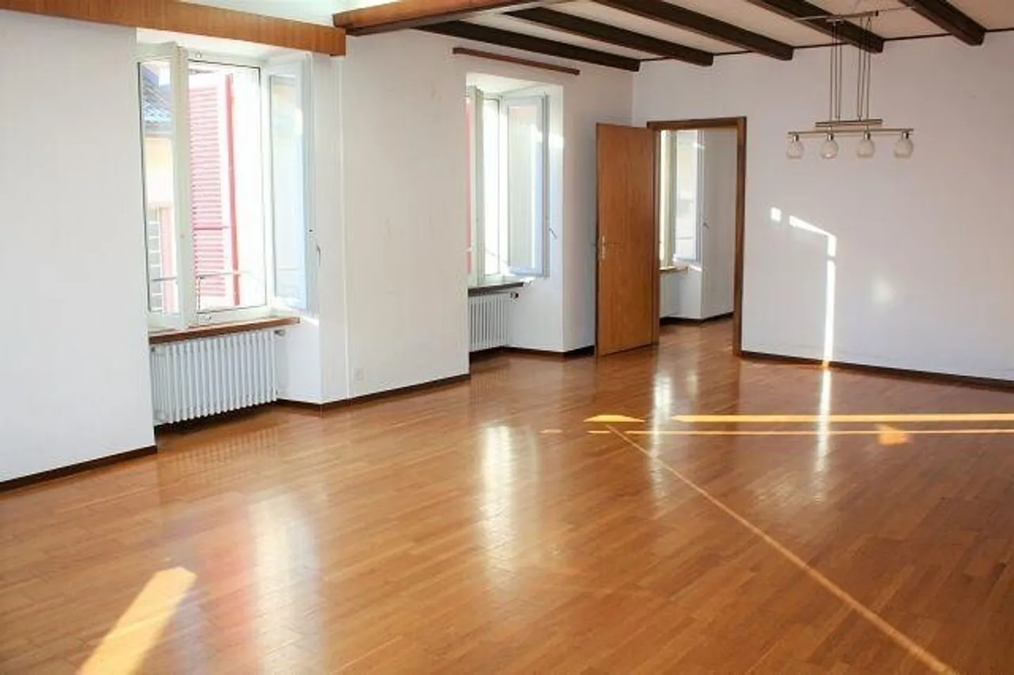 Maison multifamiliale de 3 appartements à revenus avec terrasses et garage / 3-Fa... - Photo 7 sur 13
