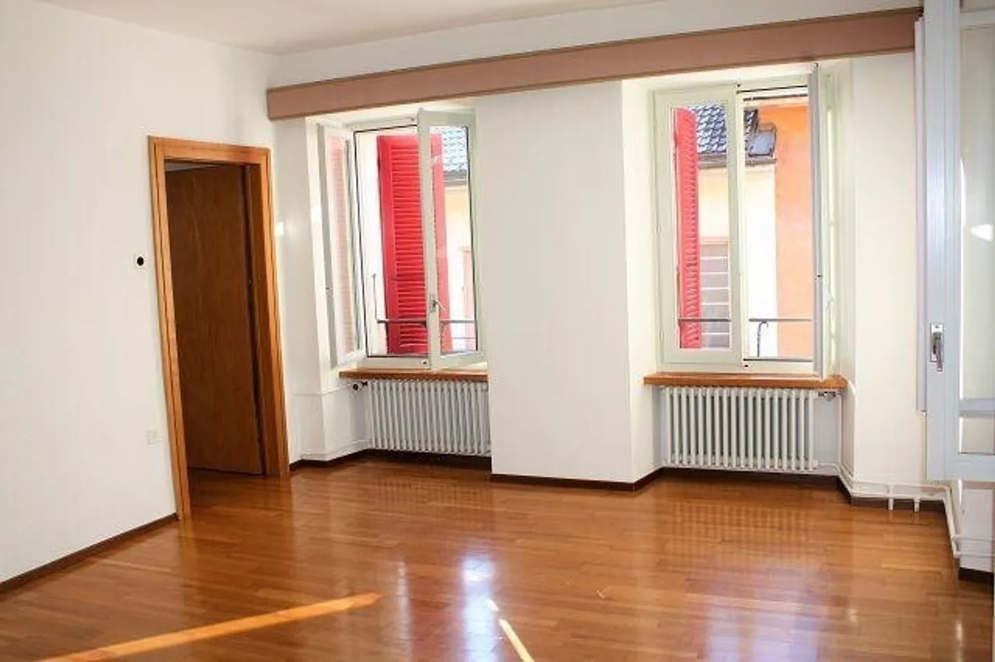 Maison multifamiliale de 3 appartements à revenus avec terrasses et garage / 3-Fa... - Photo 9 sur 13