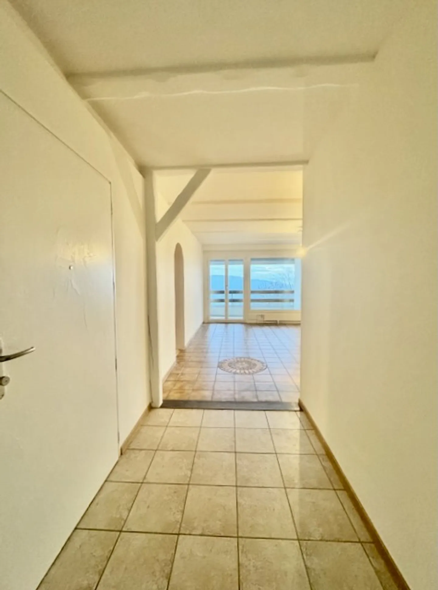 Renovated 4.5 Room Apartment - Photo 4 of 13