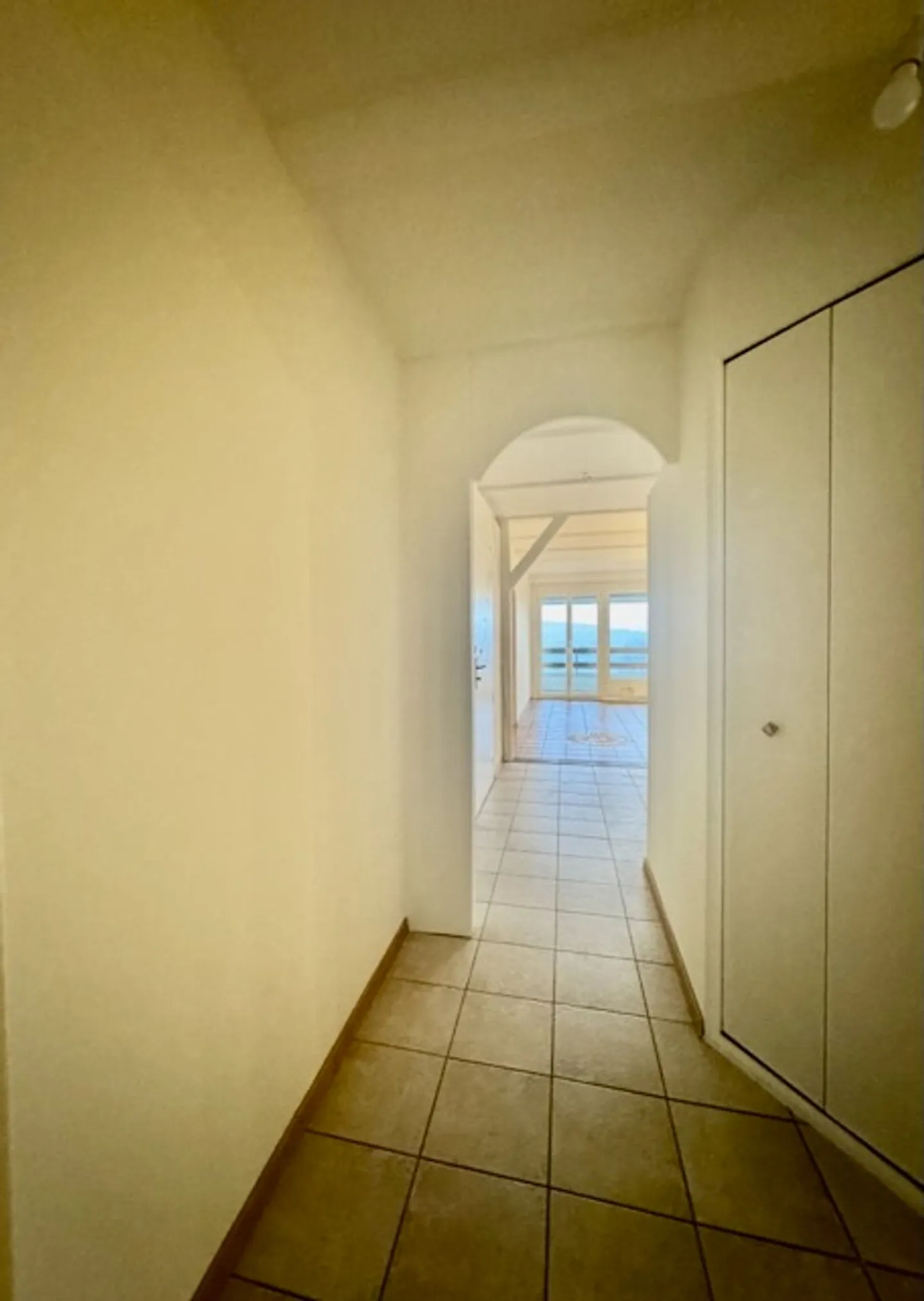 Renovated 4.5 Room Apartment - Photo 12 of 13