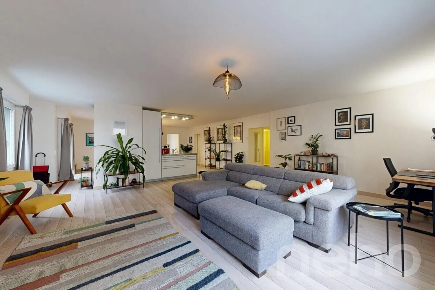 Very beautiful crossing penthouse with balconies and 2 parking spaces - Photo 1 of 13