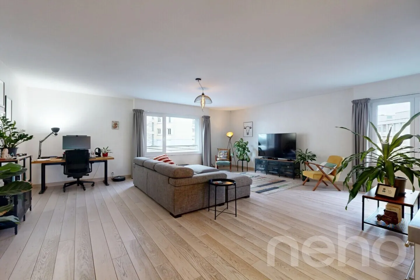 Very beautiful crossing penthouse with balconies and 2 parking spaces - Photo 2 of 13