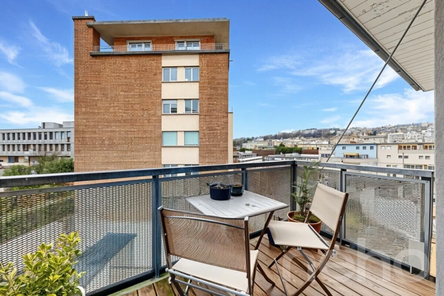 Very beautiful crossing penthouse with balconies and 2 parking spaces - Photo 5 of 13