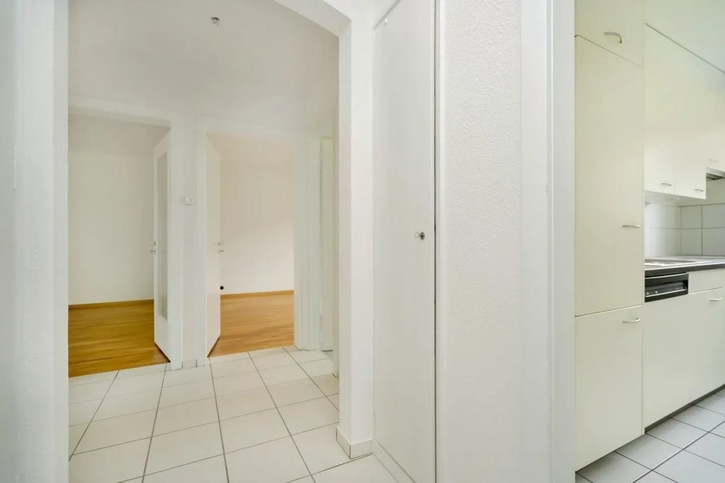 Familien- / WG-Wohnung zu Vermieten - Foto 6 von 7