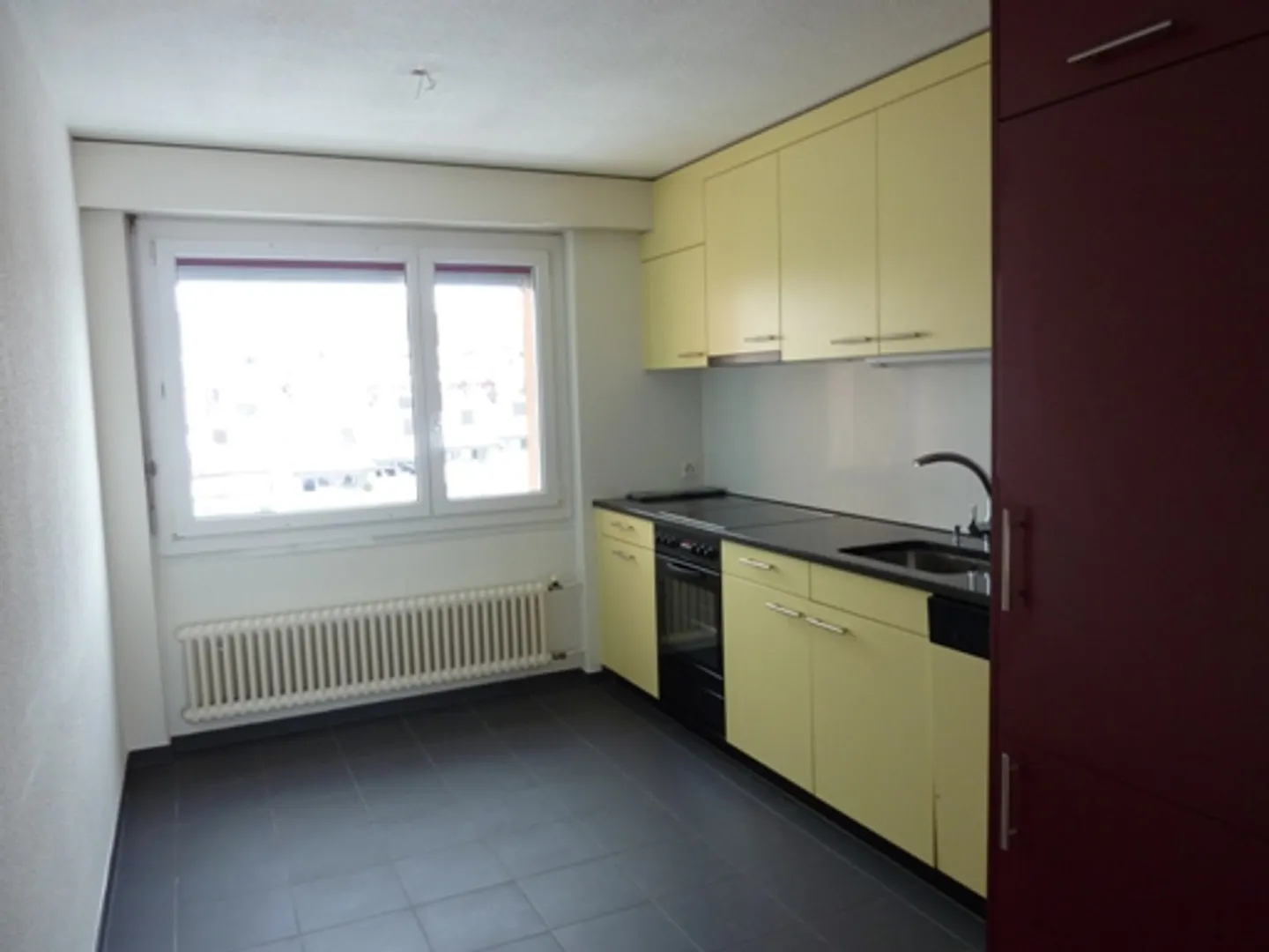 Geräumige 4-Zimmer Wohnung - Foto 2 von 6