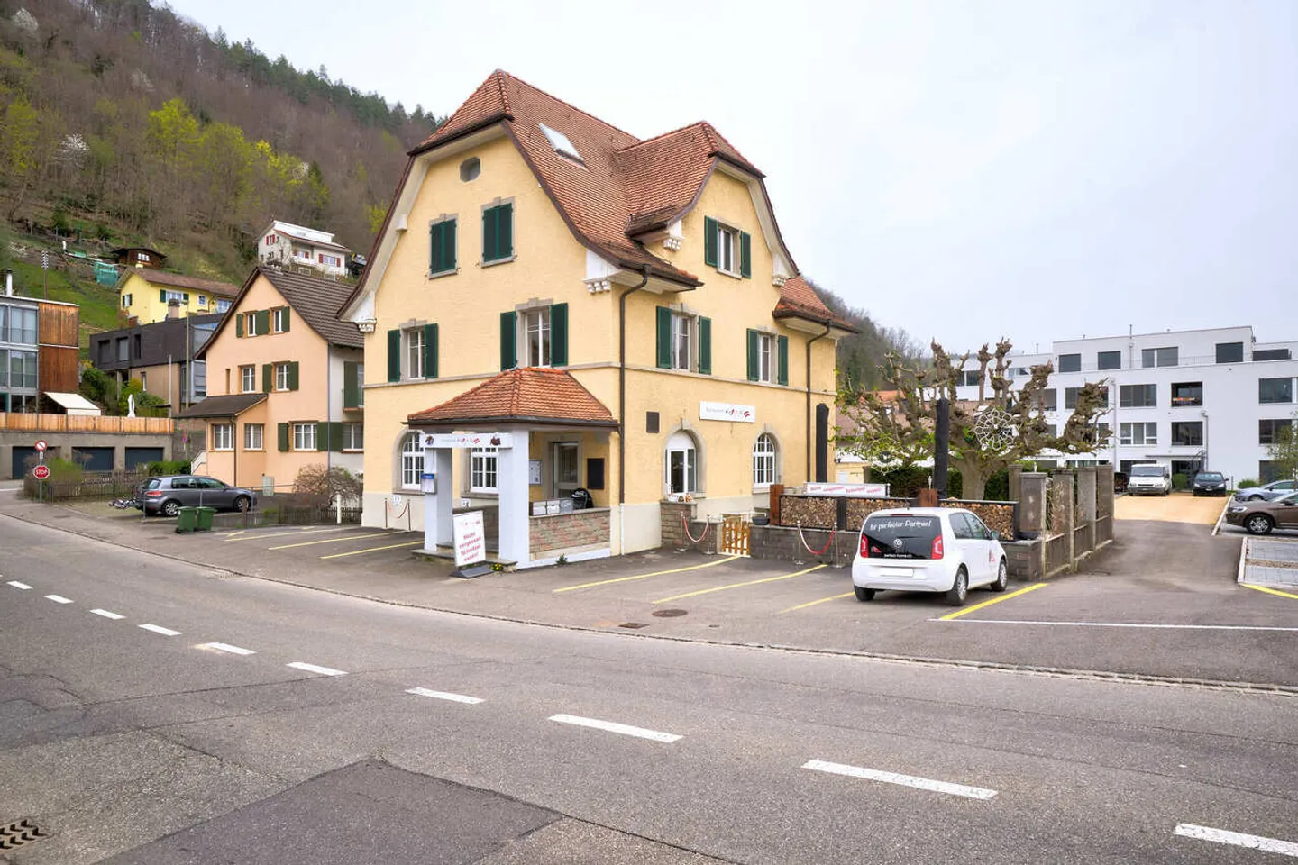 Immobilie an guter Lage mit Potenzial - Foto 1 von 10