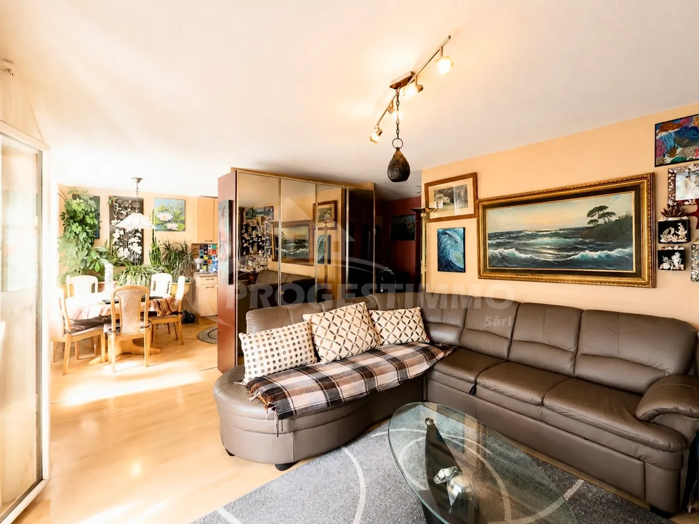 Charming Apartment with Mountain View - Photo 2 of 9