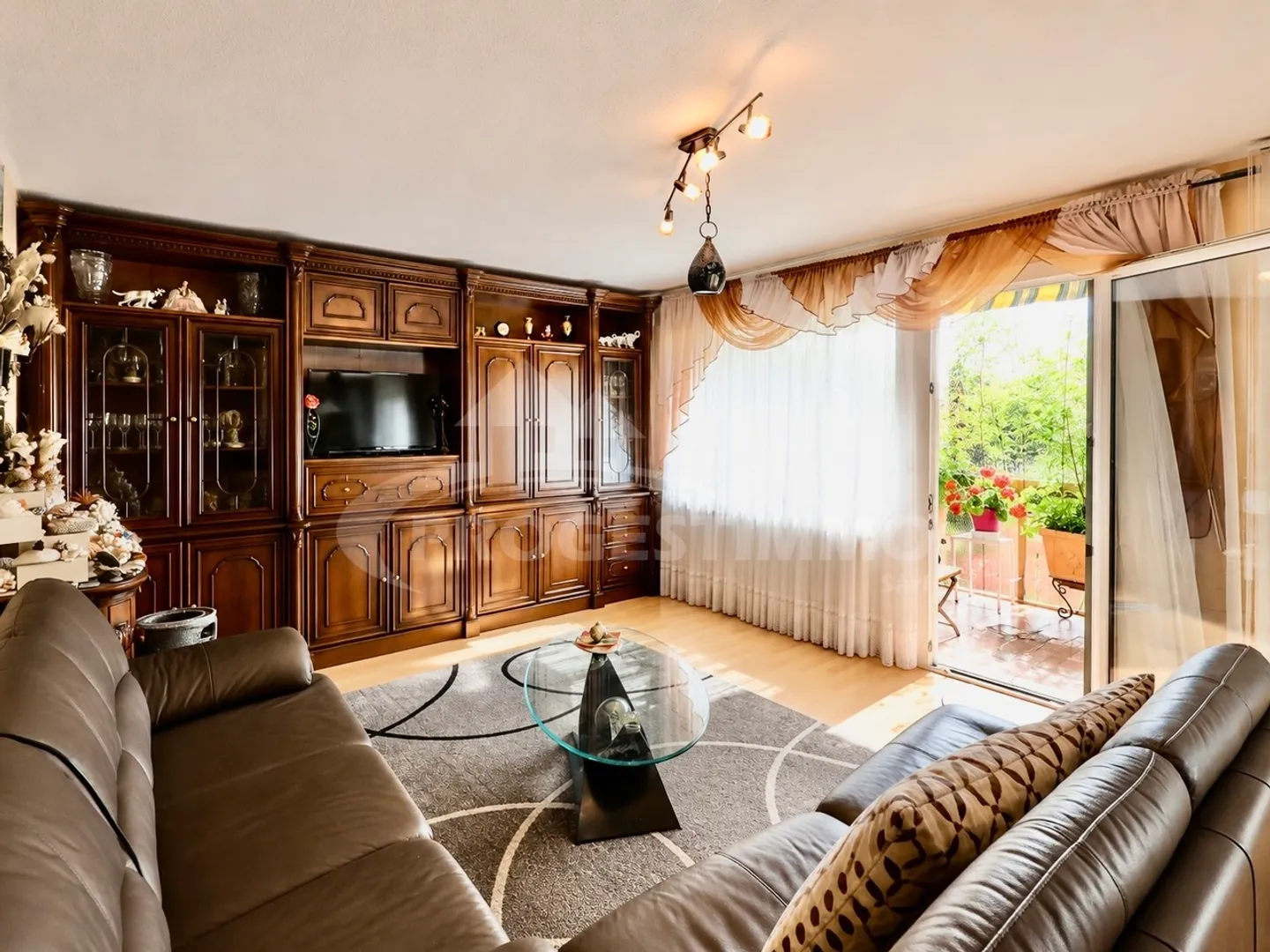 Charming Apartment with Mountain View - Photo 1 of 9
