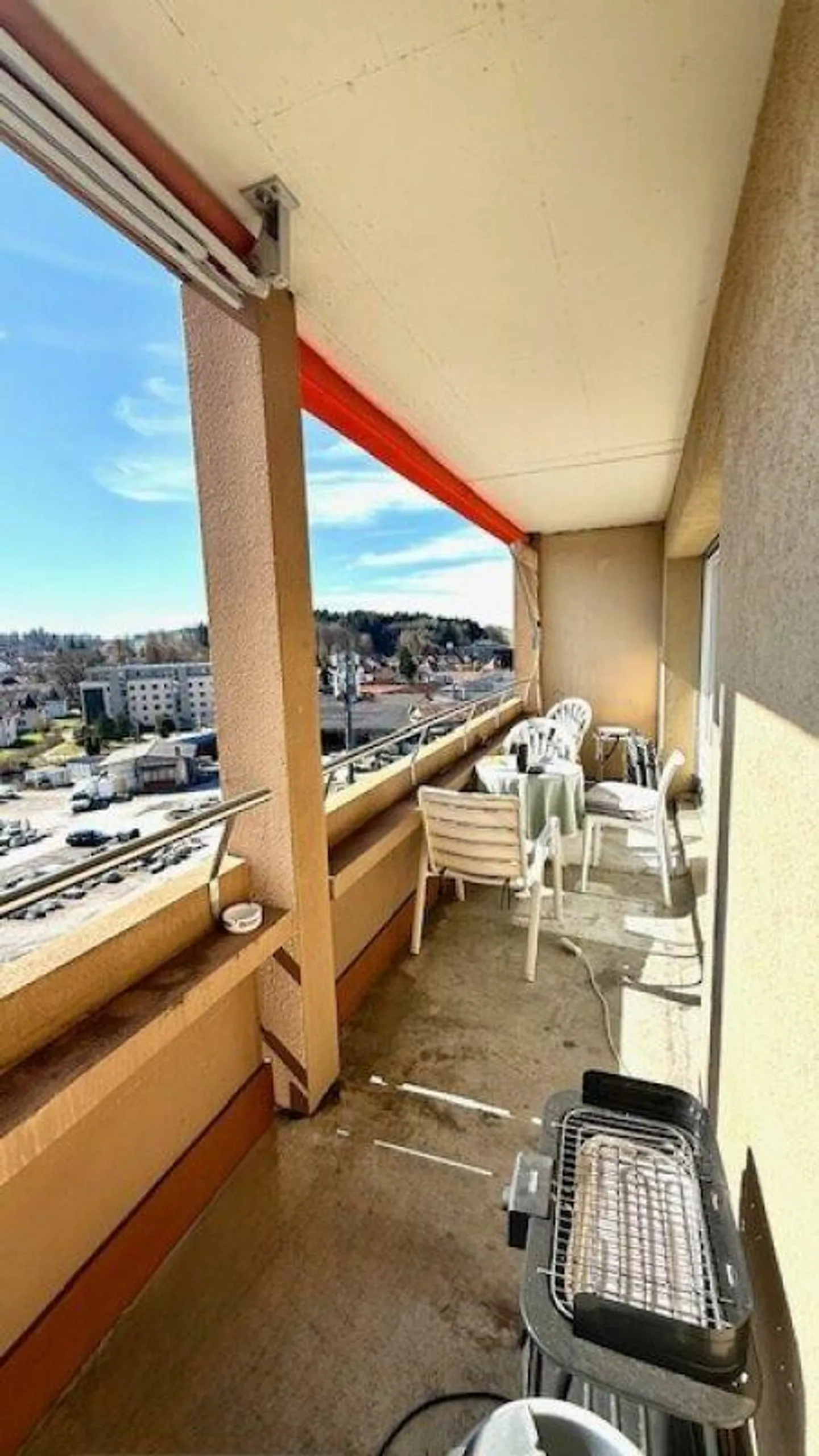 Appartamento 5 1/2 locali con vista interessante - Foto 15 di 16