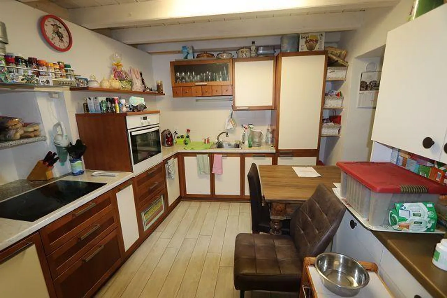 Maison de village 5 1/2 pièces avec 4 places de parking extérieures - Photo 5 sur 18