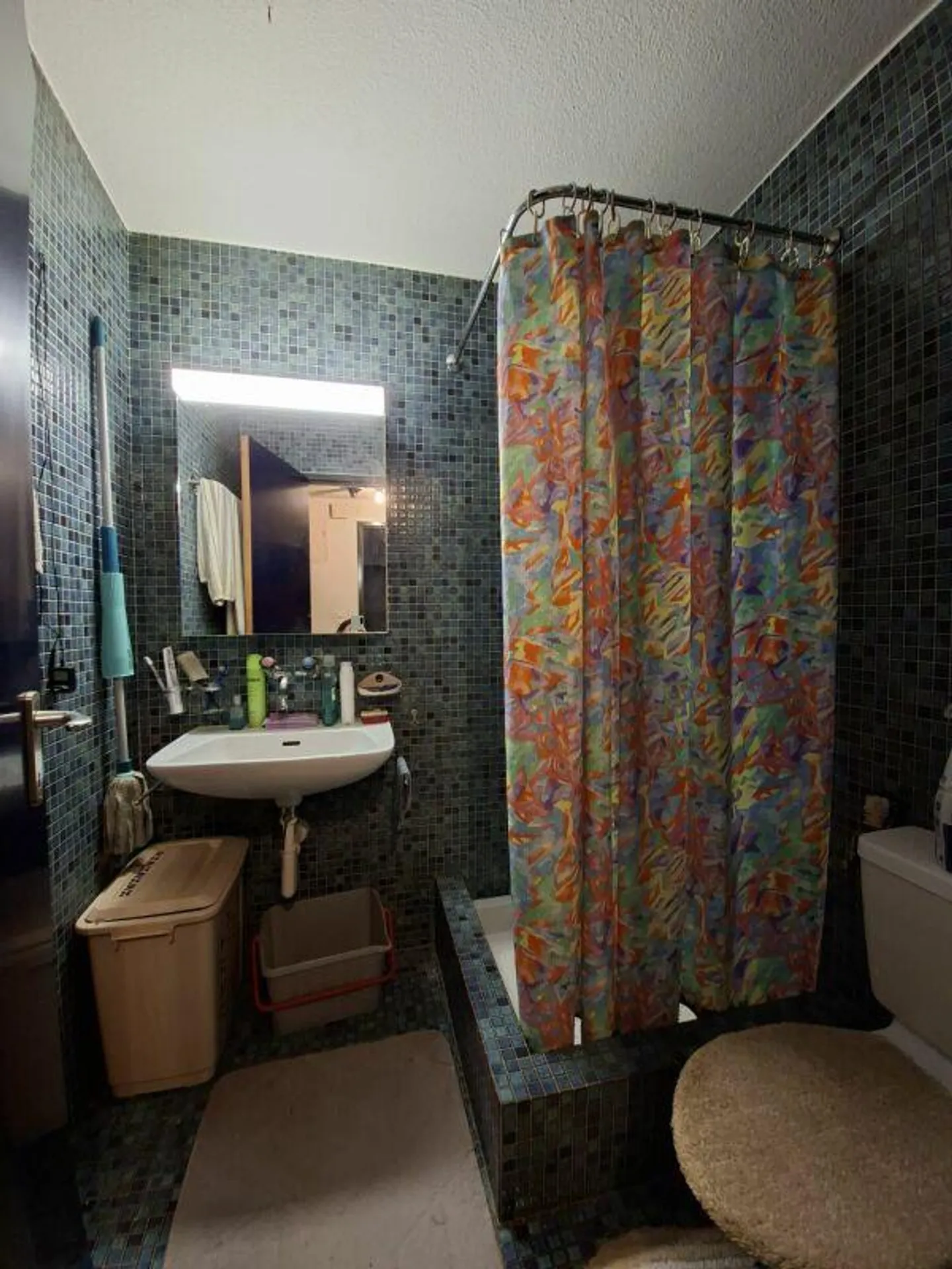 Maison multifamiliale avec huit petits appartements simples (studios) dans un quartier résidentiel calme à Baden - Photo 11 sur 21