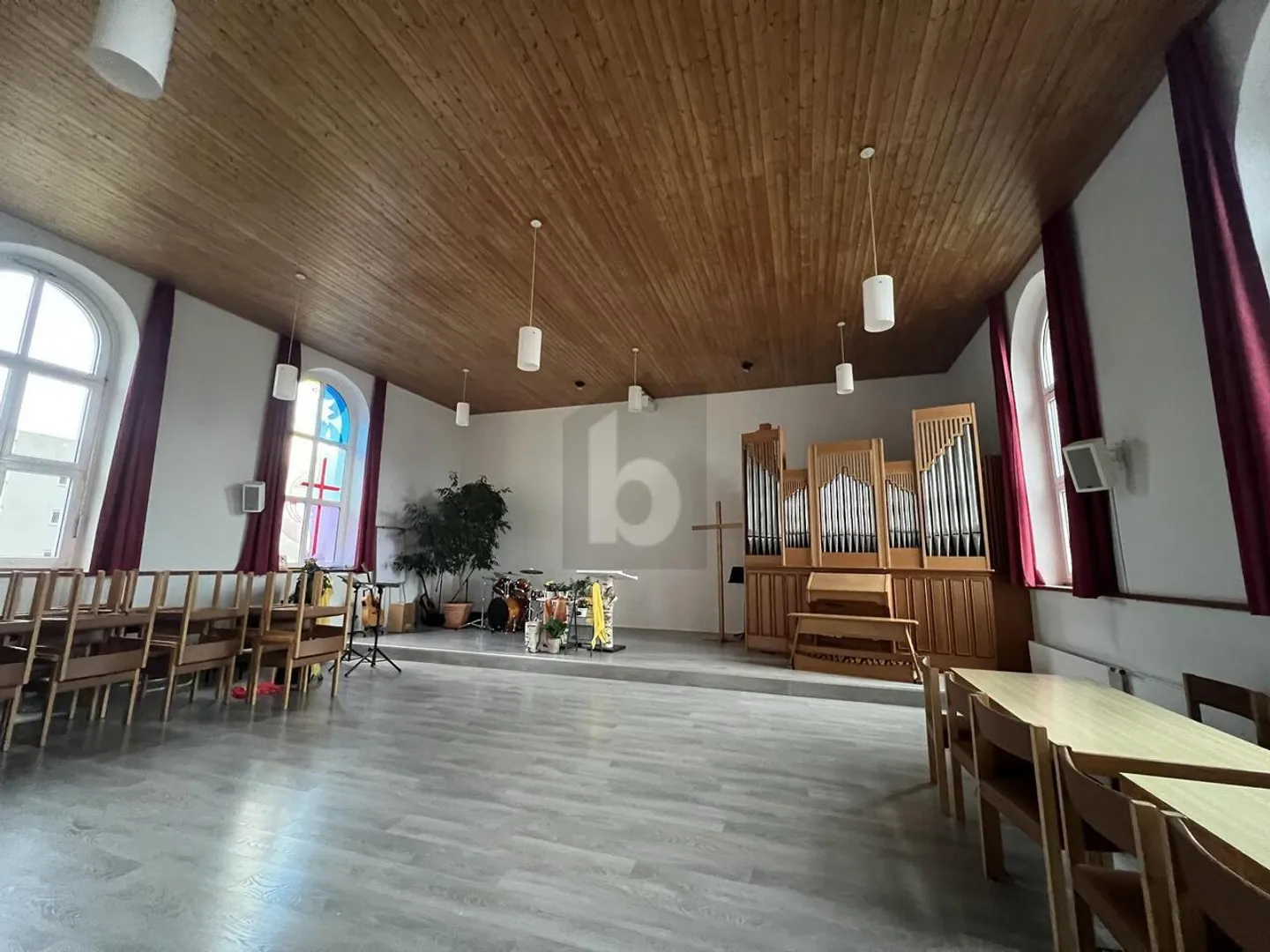 ISPIRATIVO, APERTO E PIENO DI POTENZIALE - Foto 1 di 6