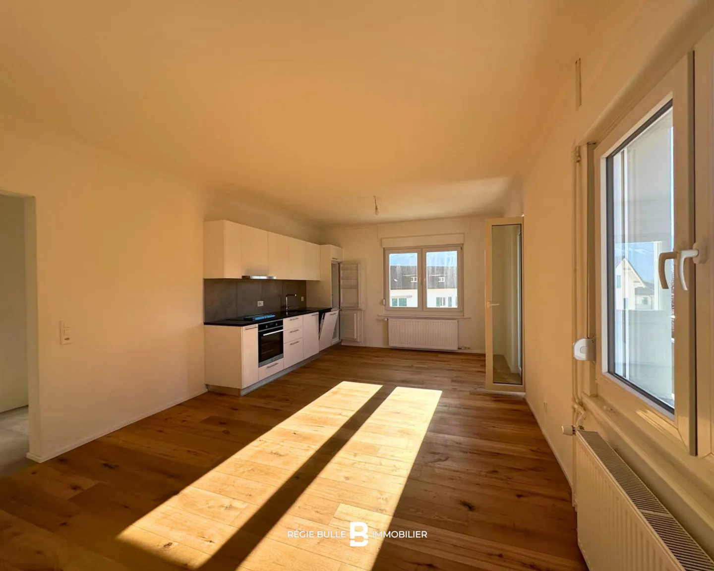 Charmante 2.5-Zimmer-Wohnung - Foto 2 von 7