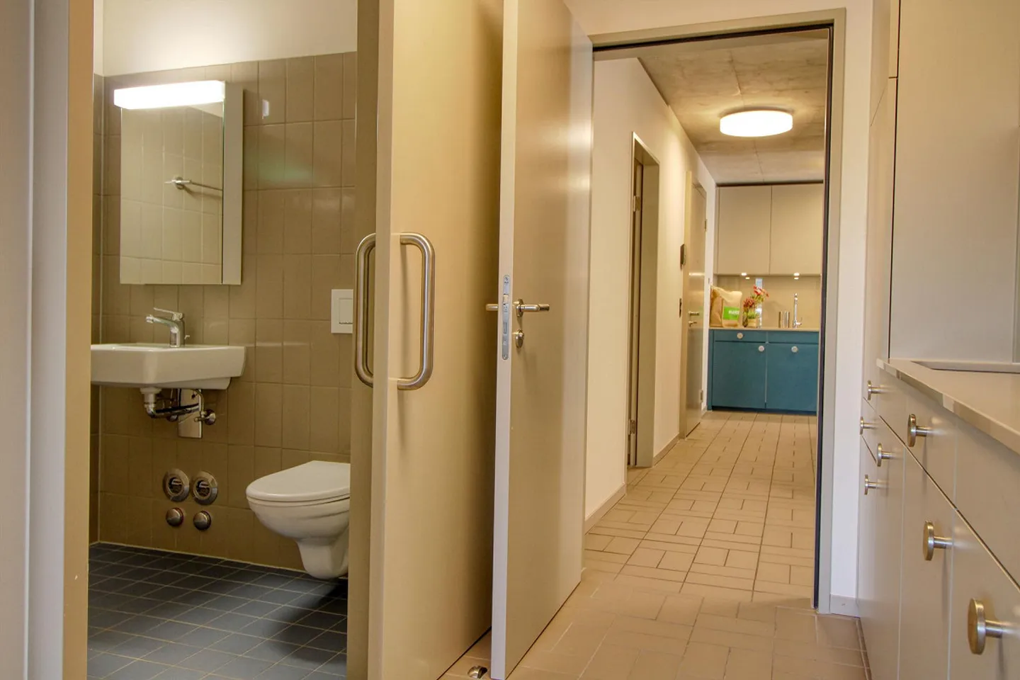Coliving moderne dans le Schlieren dynamique - Photo 3 sur 25