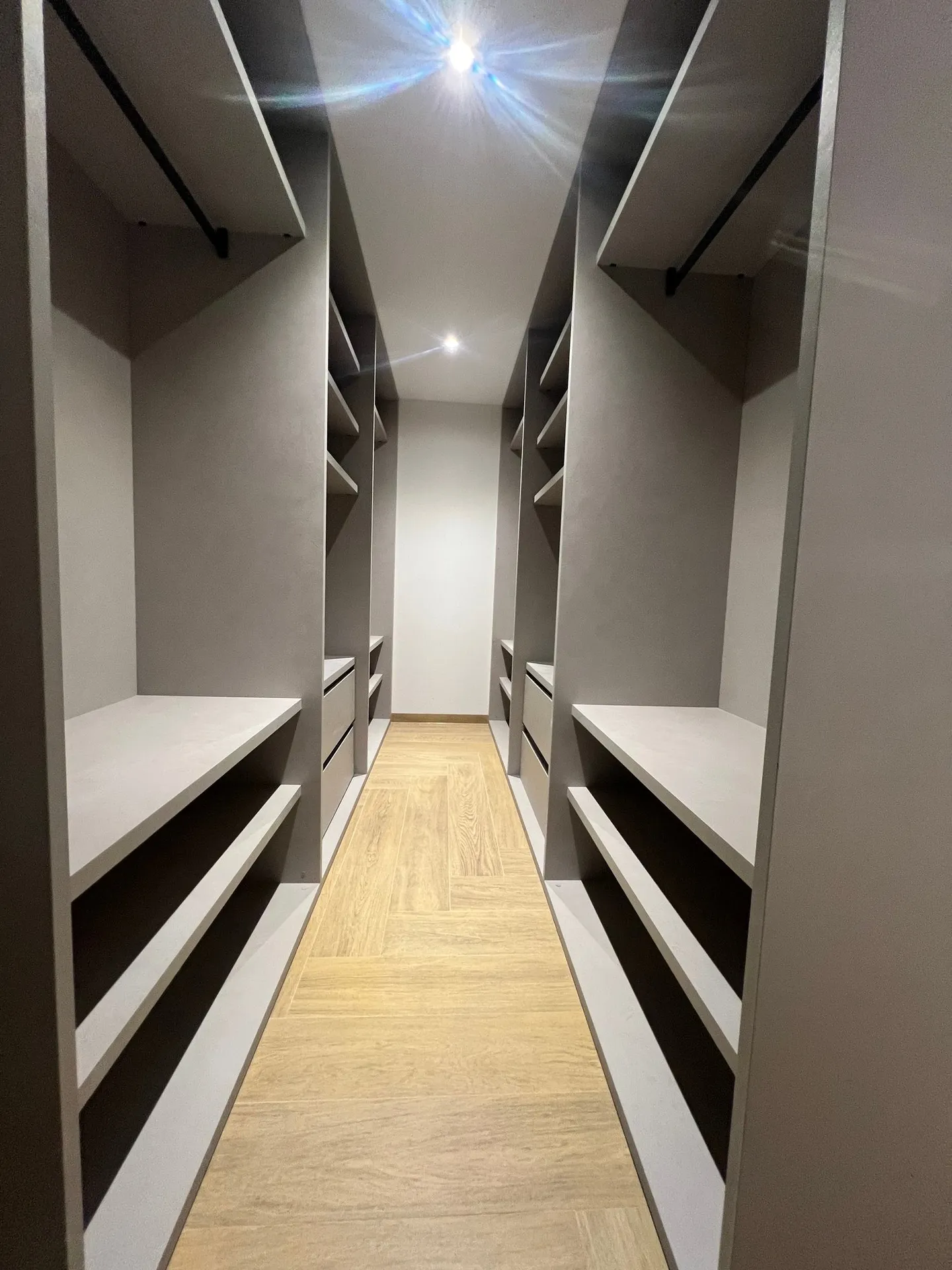 Modern villa with exceptional view in Lucens – 5.5 rooms - Photo 8 of 12