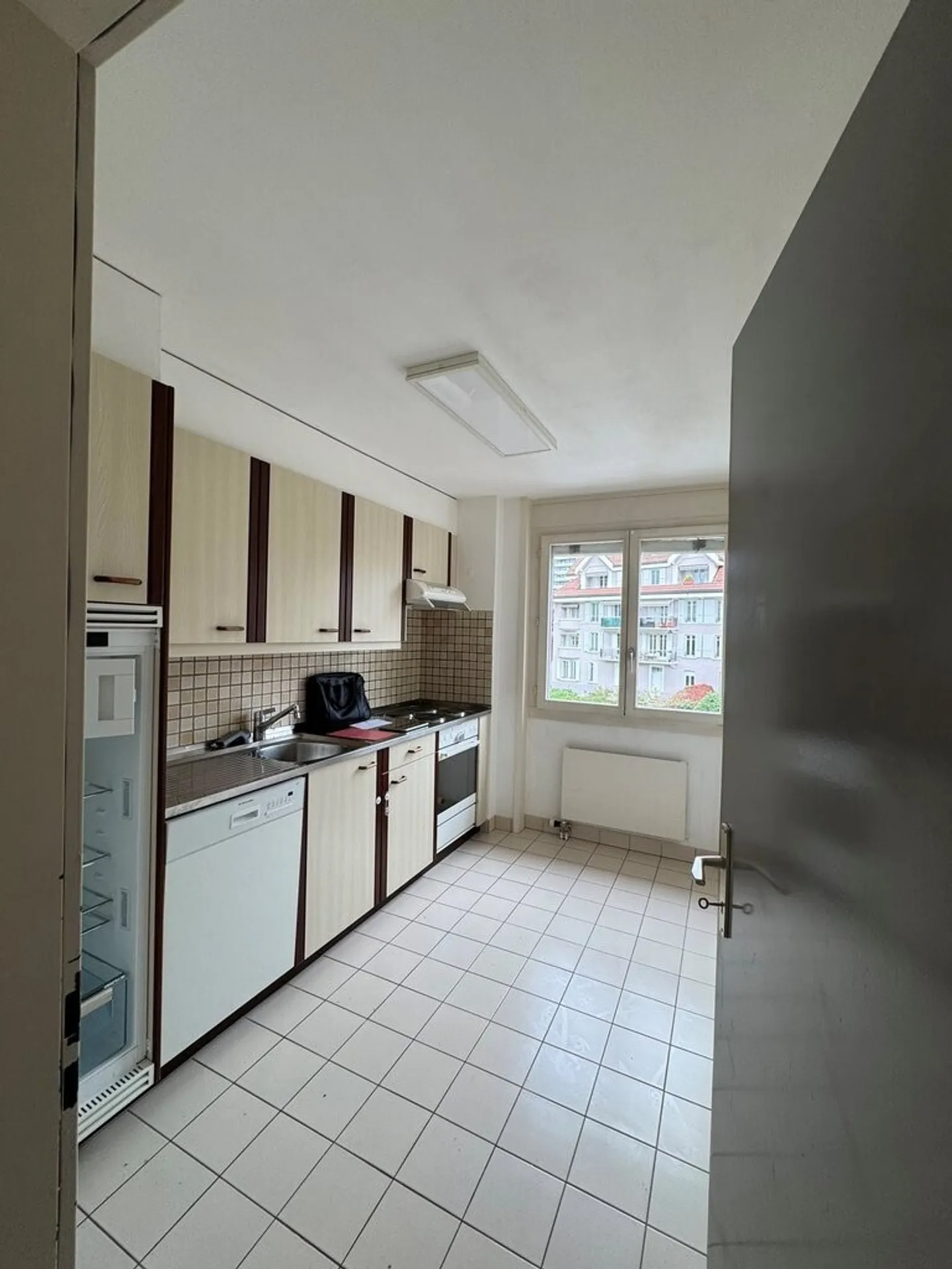 Belle appartement de 4 pièces près du lac, rafraîchi - Photo 5 sur 12