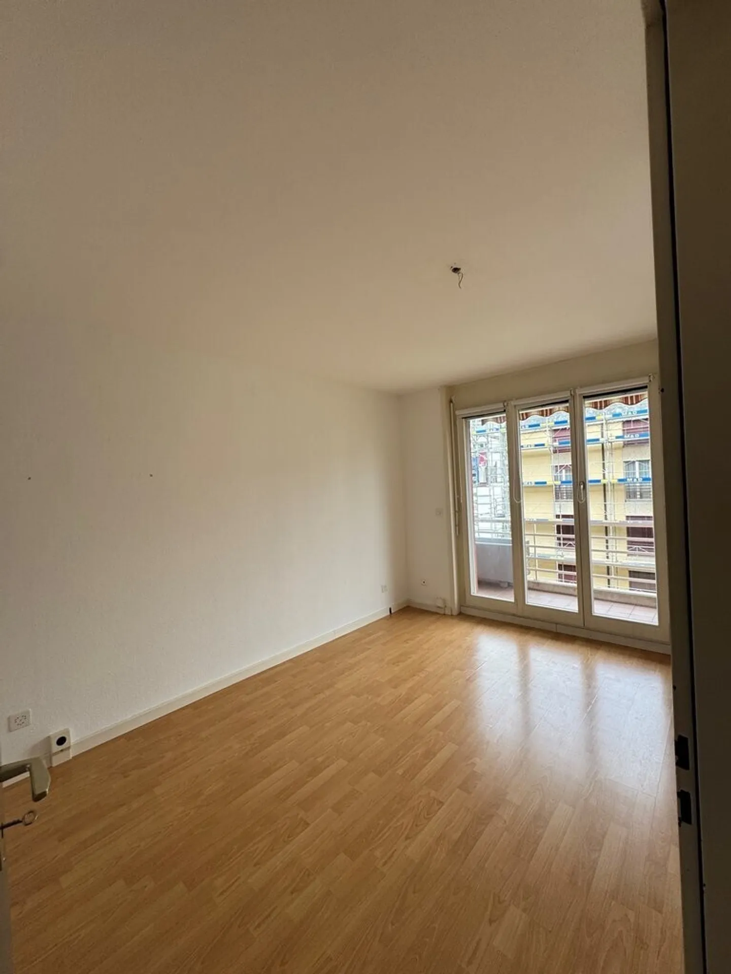 Belle appartement de 4 pièces près du lac, rafraîchi - Photo 8 sur 12