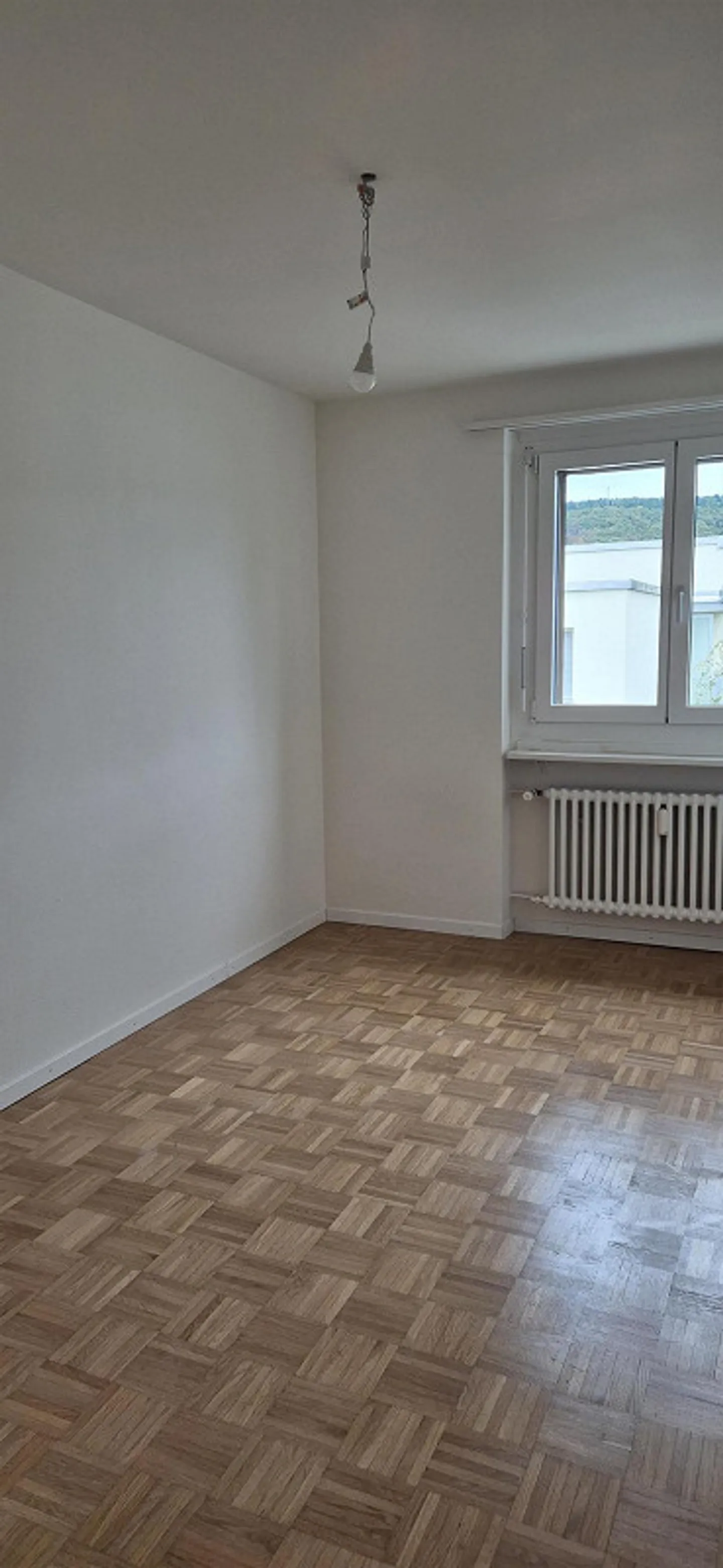 Appartamento recentemente ristrutturato con grande balcone in un quartiere tranquillo - Foto 6 di 9