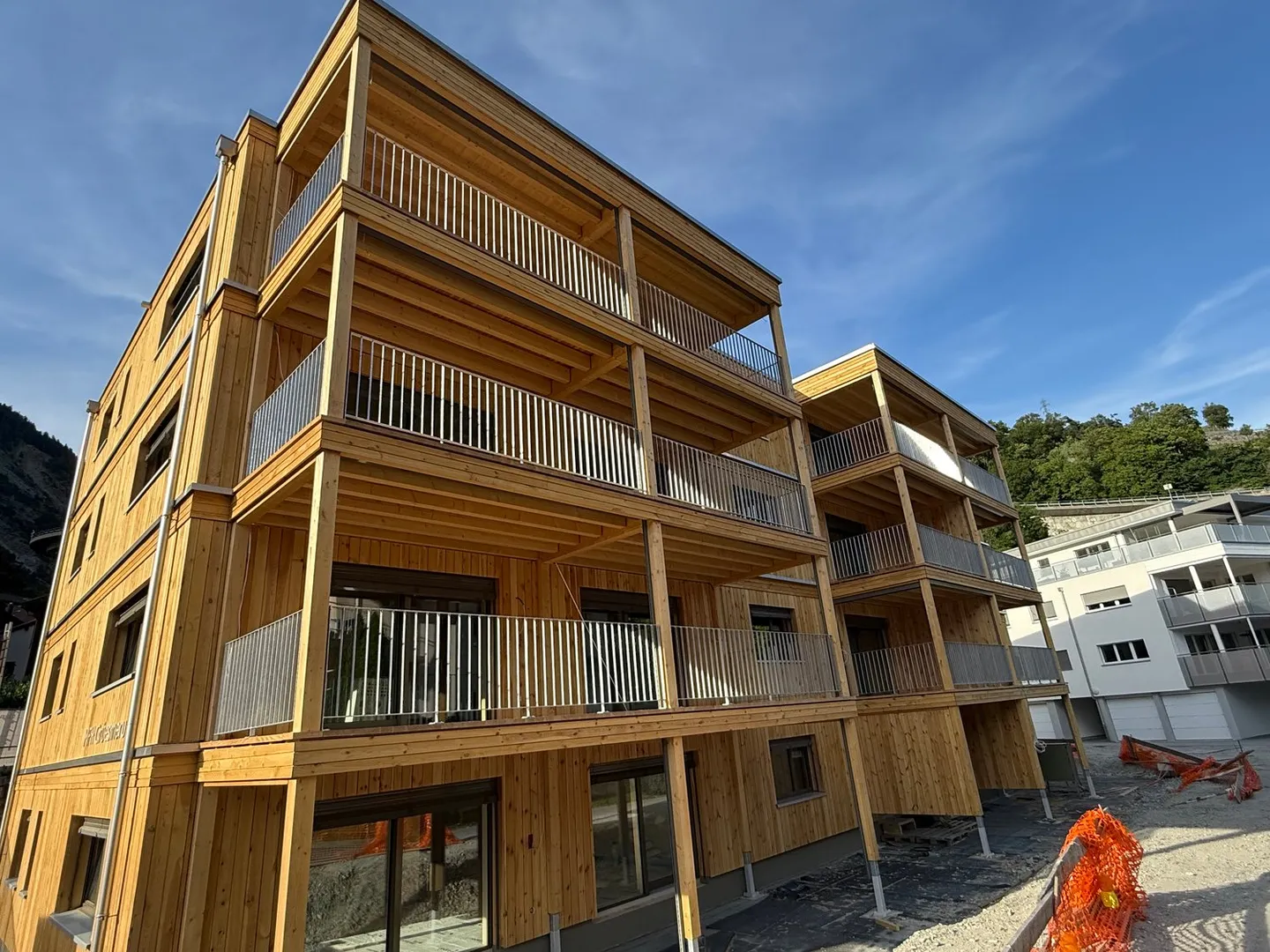 Ultimo appartamento di nuova costruzione di 4 1/2 locali in costruzione in legno di alta qualità - Foto 2 di 15
